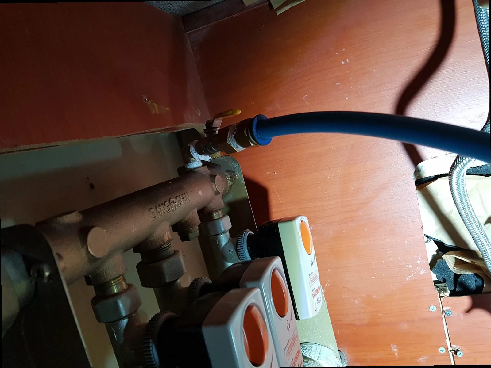 아산시 신인동 난방보일러 누수, 직수관터짐원인부터 해결까지