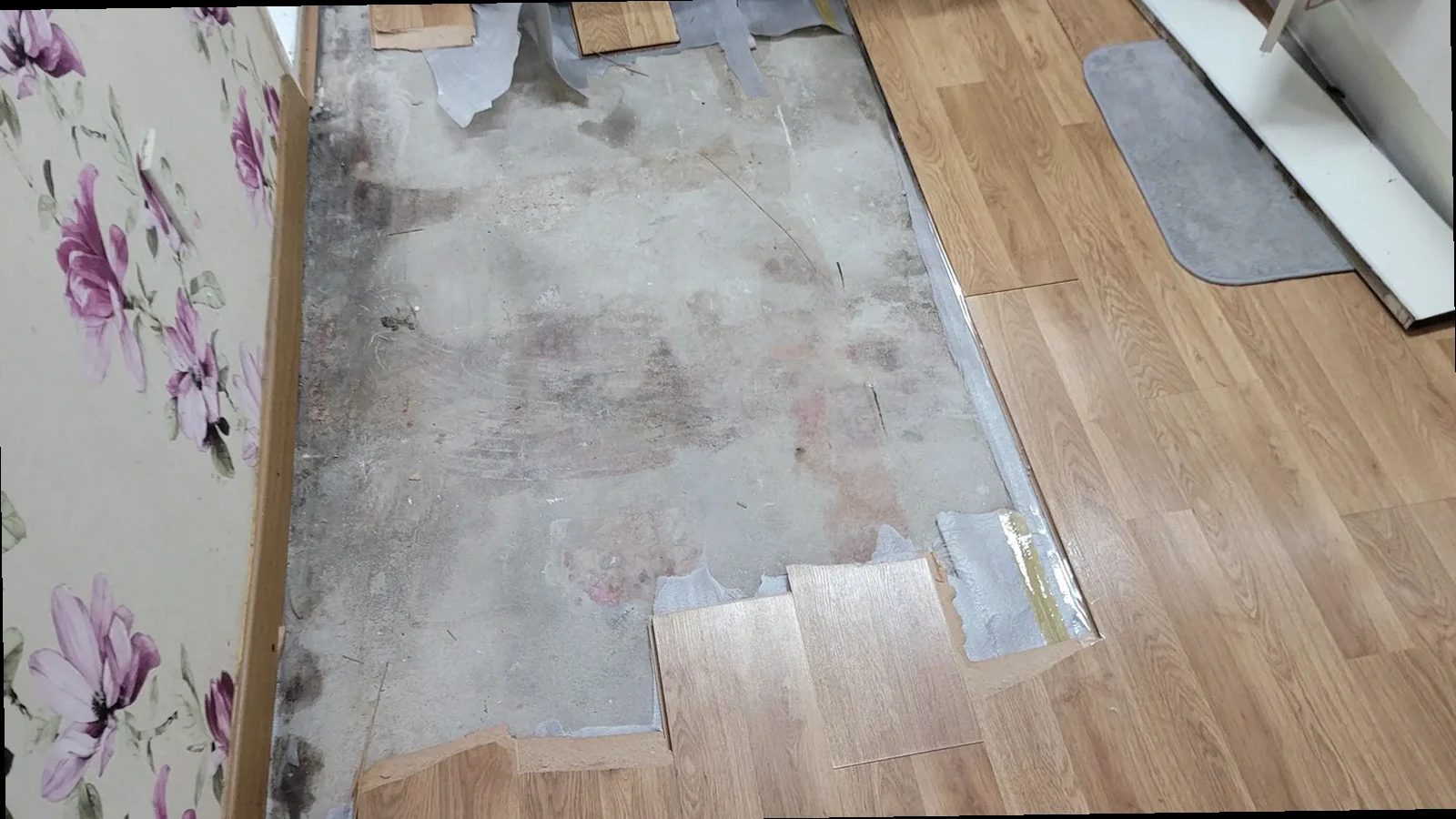 아산시 누수탐지 가스탐지와 청음탐지로 벽체 내부 누수 지점을 확인하는 현장